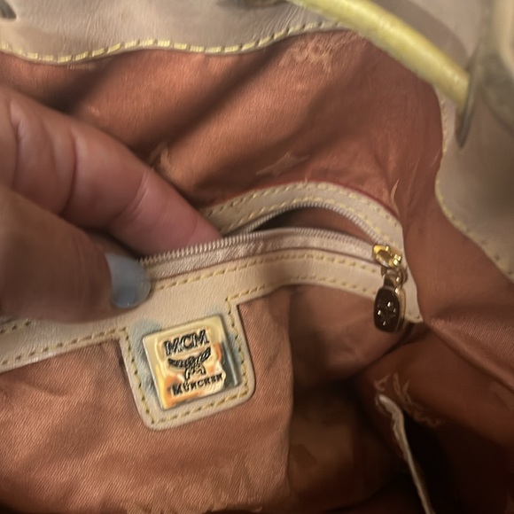 💎Authentic MCM Visetos stripe drawstring bucket bag💎 - Picture 17 of 17